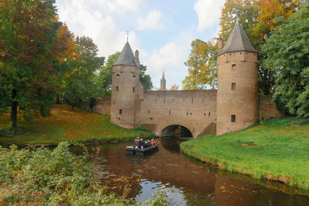 Koeriersdienst amersfoort koppelpoort foto koerier